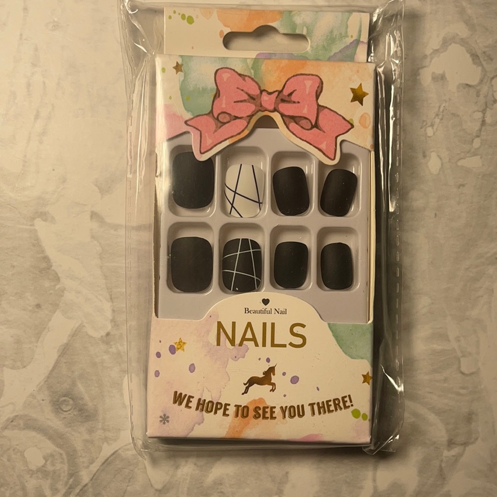 2/16 New False Nails